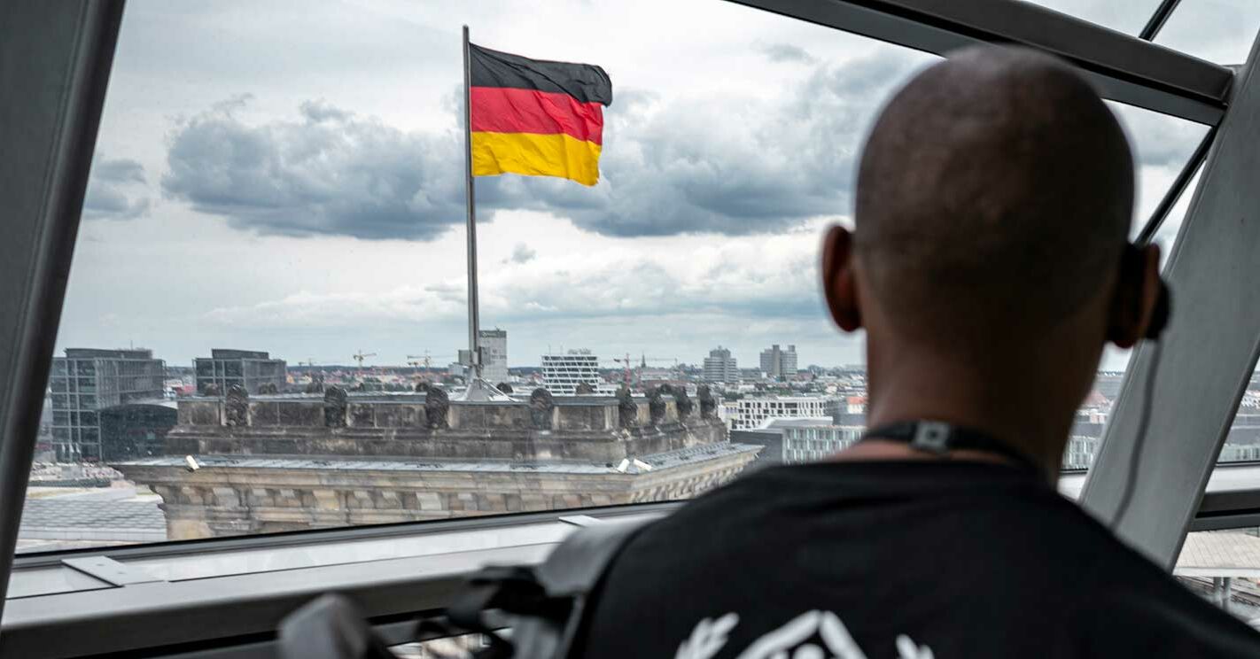 Bundestag, Deutschlandflagge, Asyl in Deutschland  RF2241858_20190616_DEU_TARDY_50.jpg