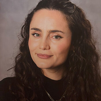 Junge Frau Portraibild