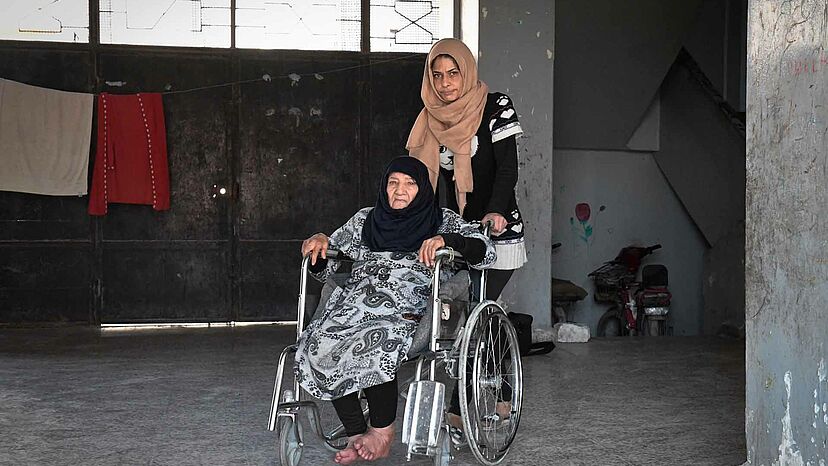 Halima vermisst ihr Leben in ihrer Heimatstadt. Seit mehr als sieben Jahren lebt die syrische Witwe als Vertriebene in ihrem eigenen Land.