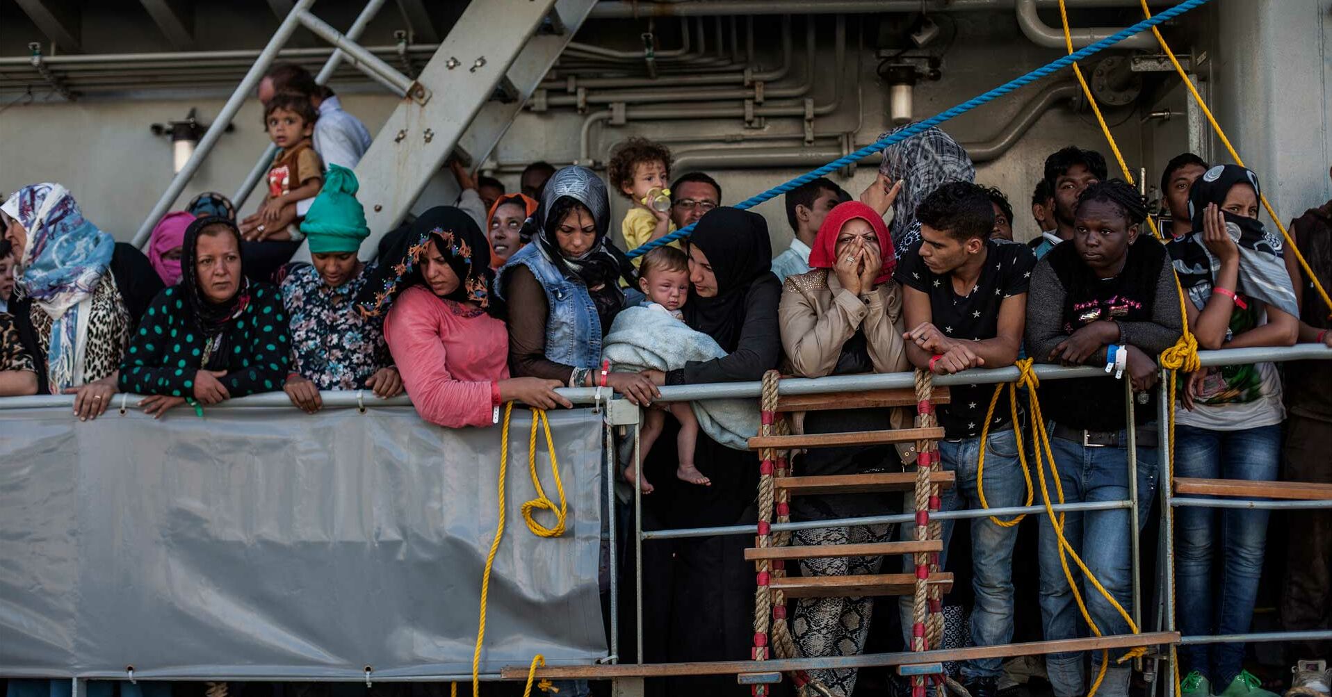 Gruppe von Menschen auf einem Schiff im Mittelmeer  RF122981__MG_8941.jpg