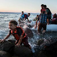 Flüchtlinge kommen an Mittelmeerküste an