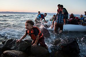 Flüchtlinge kommen an Mittelmeerküste an