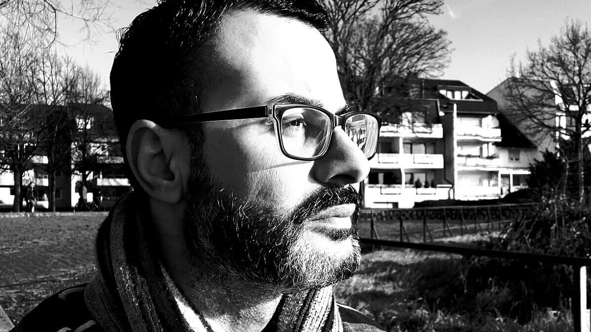 Schwarzweiß Portrait von einem Mann