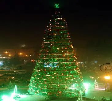 Weihnachtsbaum im syrischen Idlib