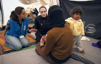 Angelina Jolie in Pakistan to highlight needs of flood 